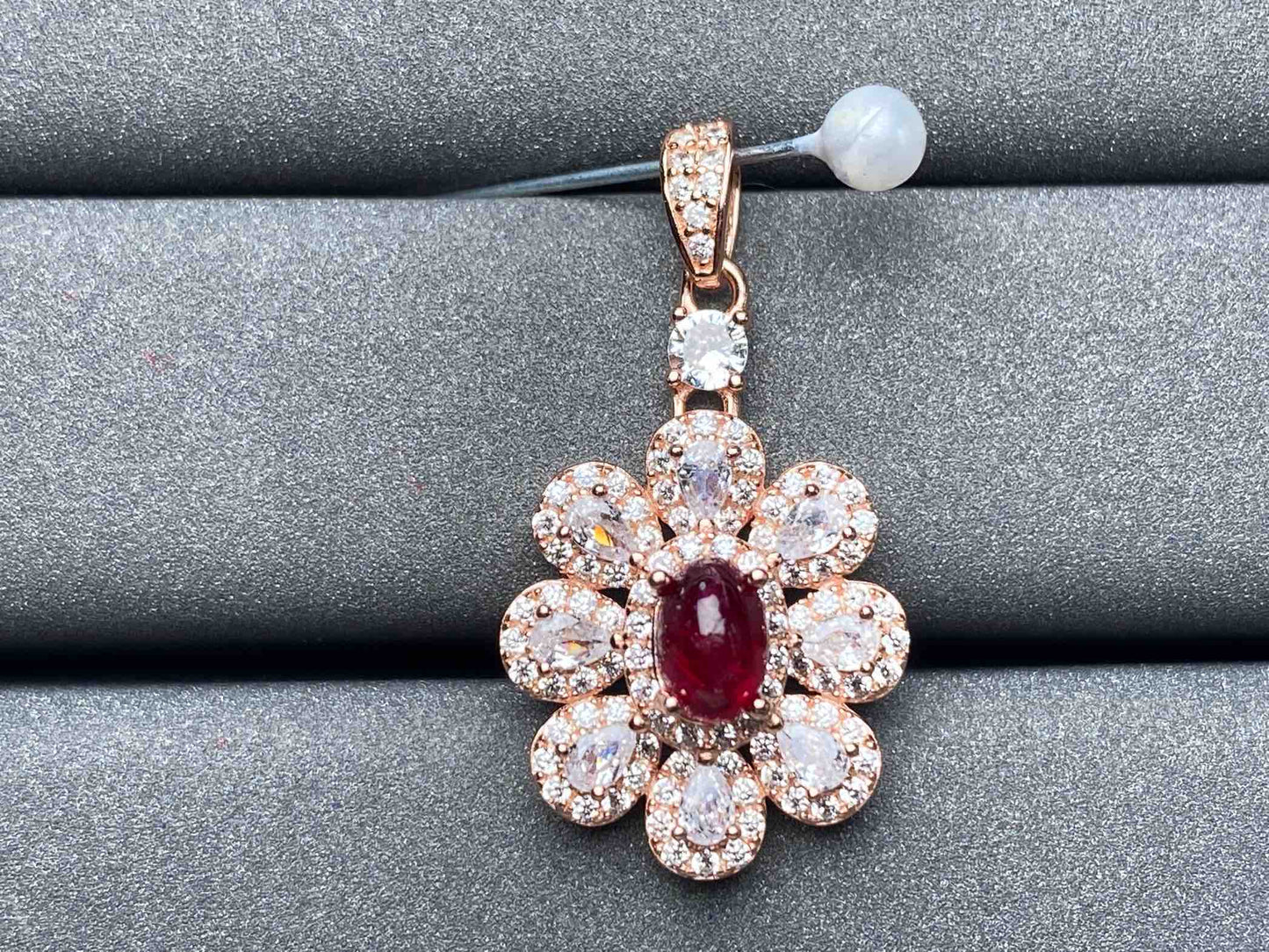 A1870 Ruby Pendant