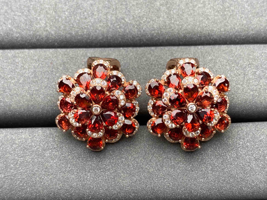 A1940 Garnet Earrings