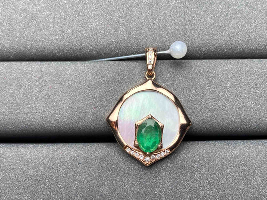 A1967 Emerald Pendant