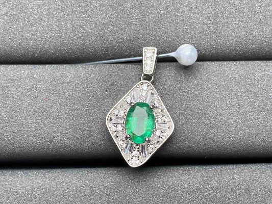 A1968 Emerald Pendant