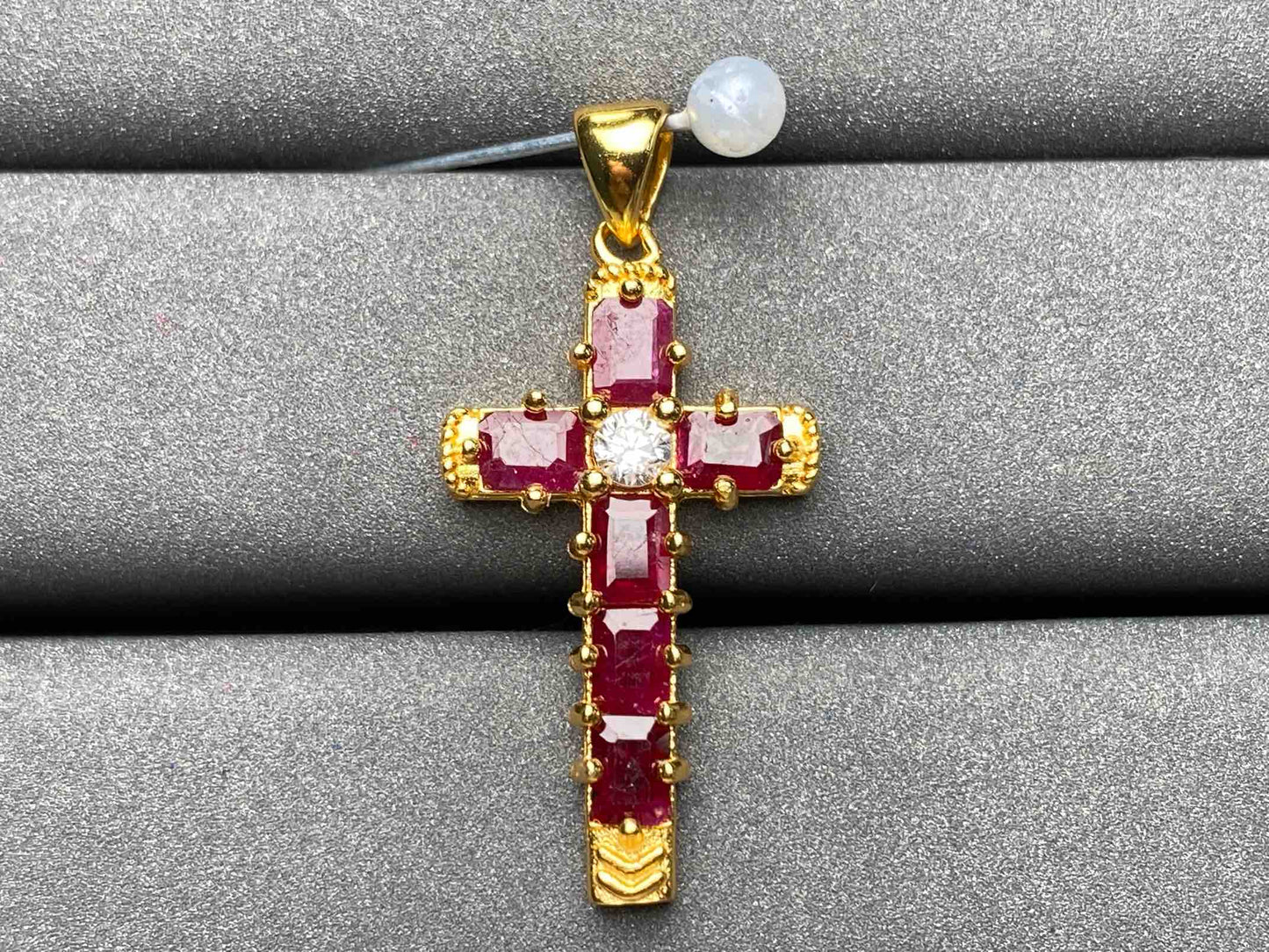 A1976 Ruby Pendant
