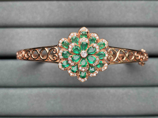 A1983 Emerald Bangle