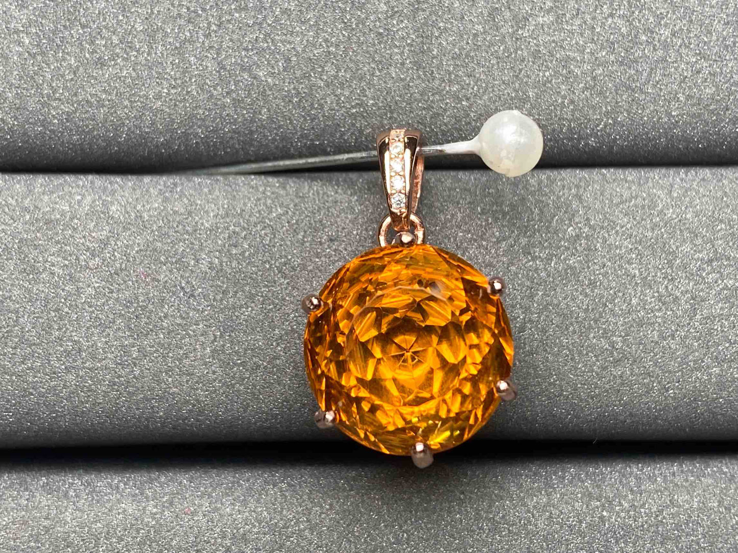 A2001 Citrine Pendant