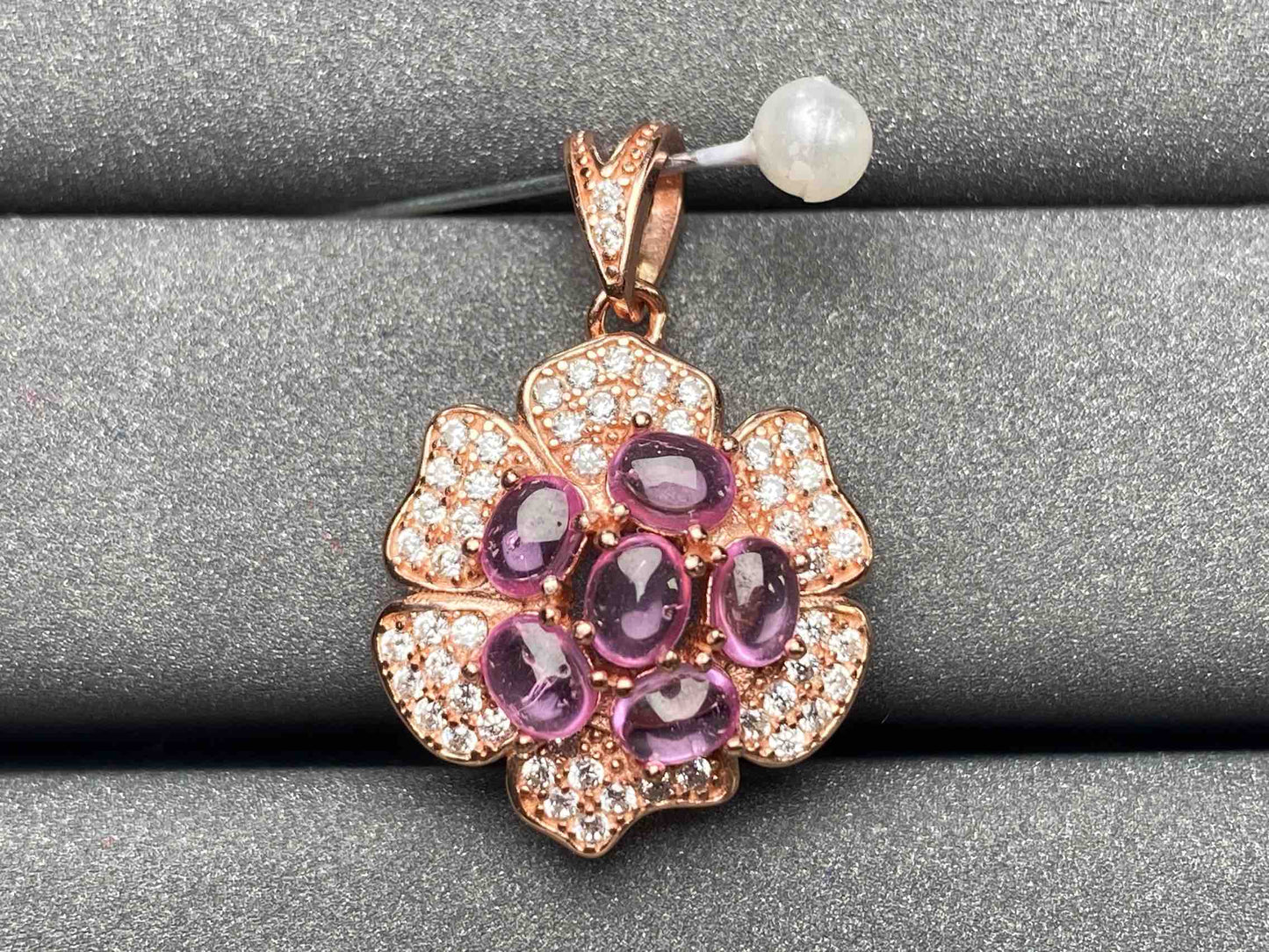 A2014 Pink Sapphire Pendant
