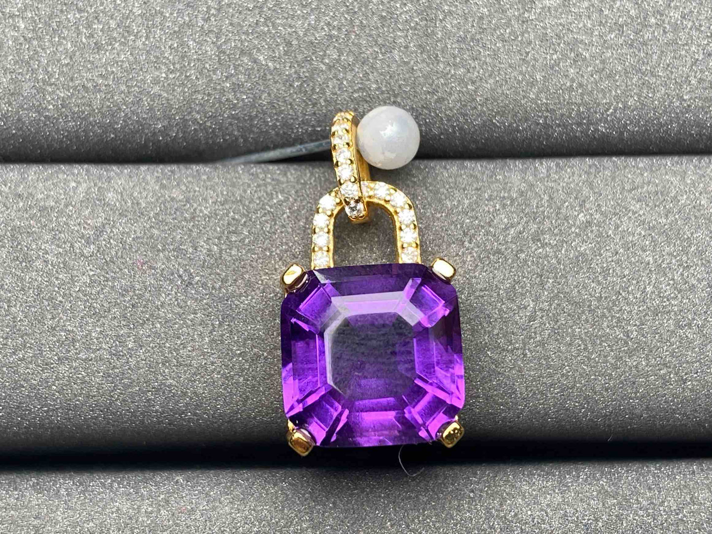 A2043 Amethyst Pendant