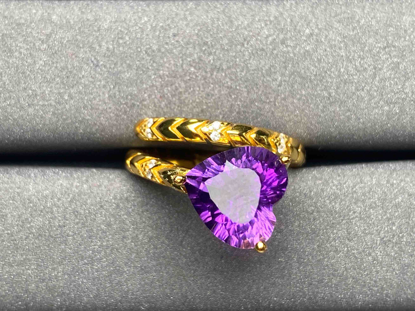 A2049 Amethyst Ring