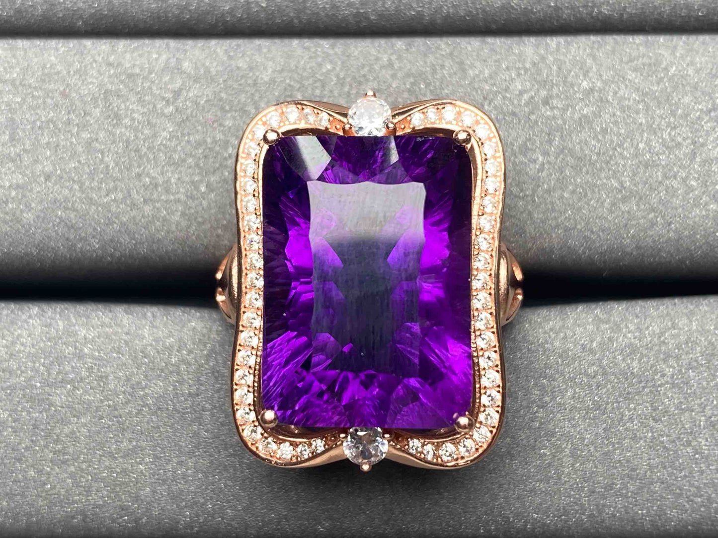 A2060 Amethyst Ring