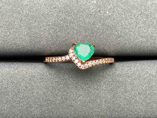 A2100 Emerald Ring