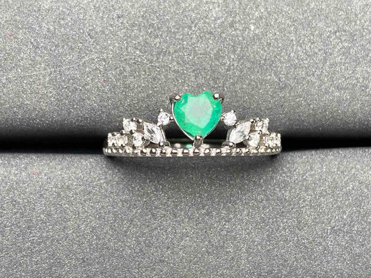 A2104 Emerald Ring