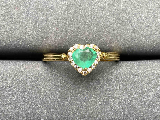 A2106 Emerald Ring