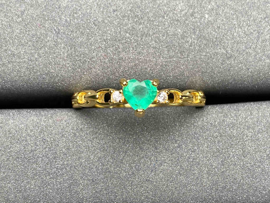 A2107 Emerald Ring