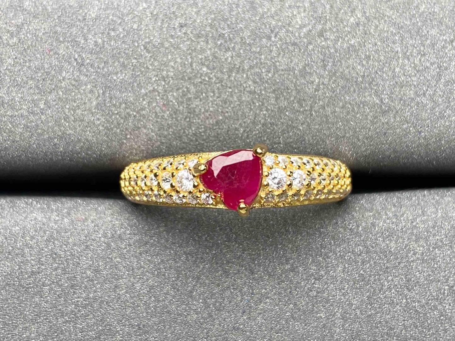 A2111 Ruby Ring