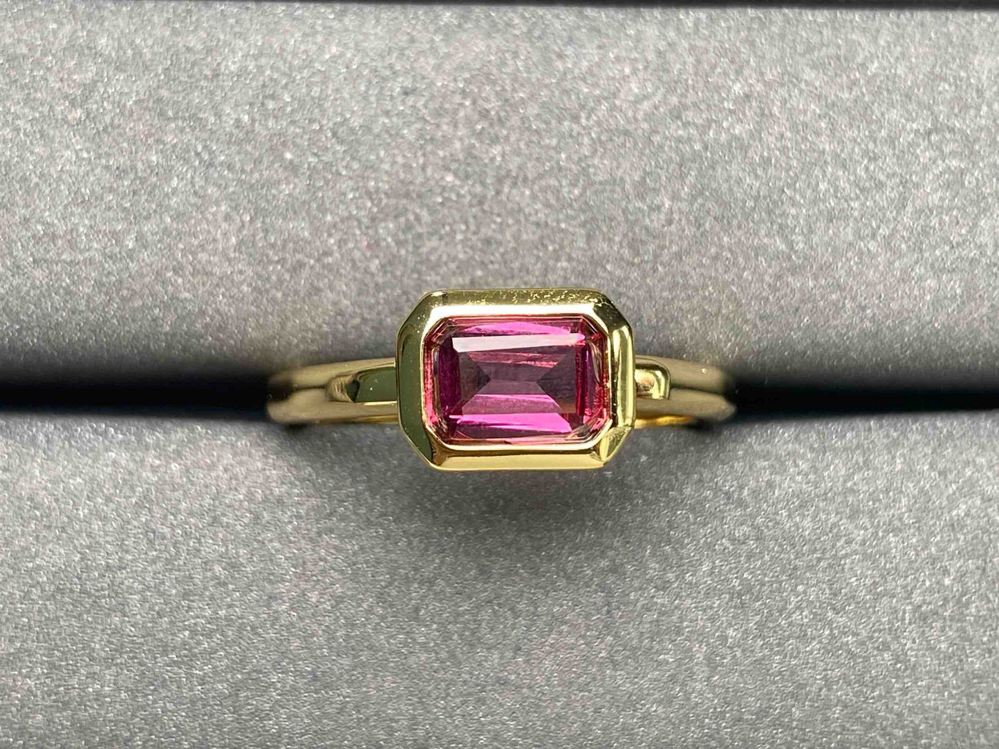 A2198 Garnet Ring