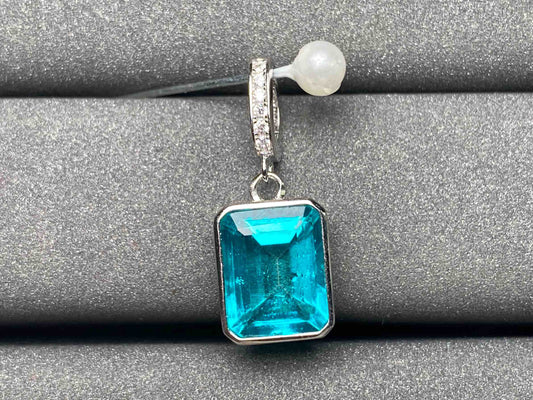A2231 Topaz Pendant