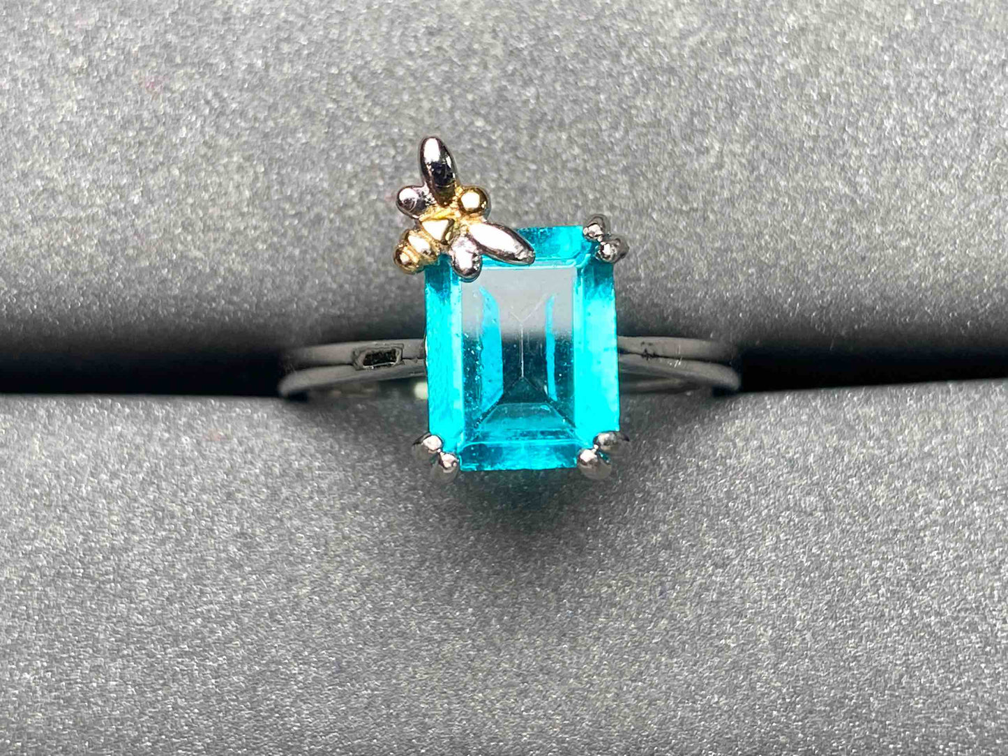 A2240 Topaz Ring