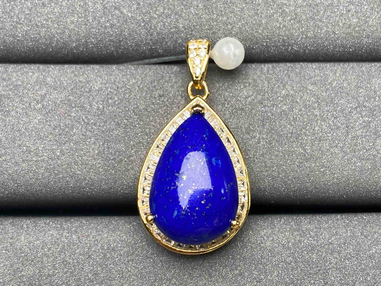 A2266 Lapis lazuli Pendant