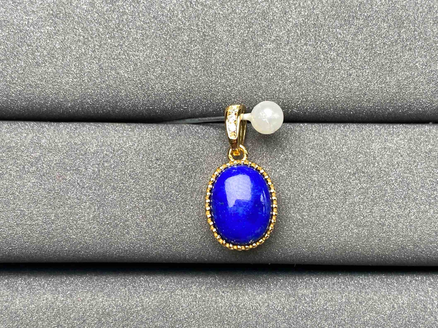 A2268 Lapis lazuli Pendant