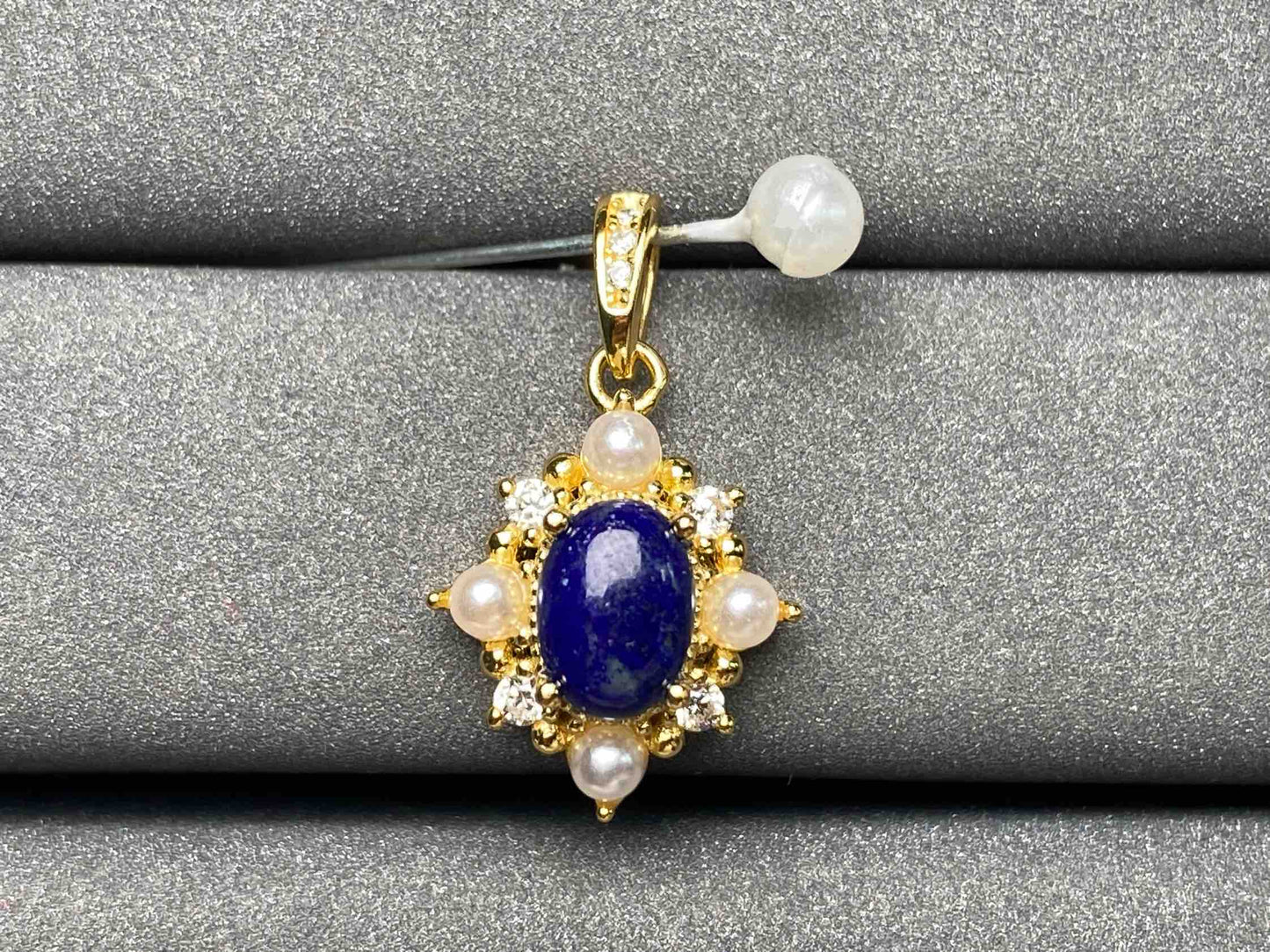 A2287 Lapis lazuli Pendant