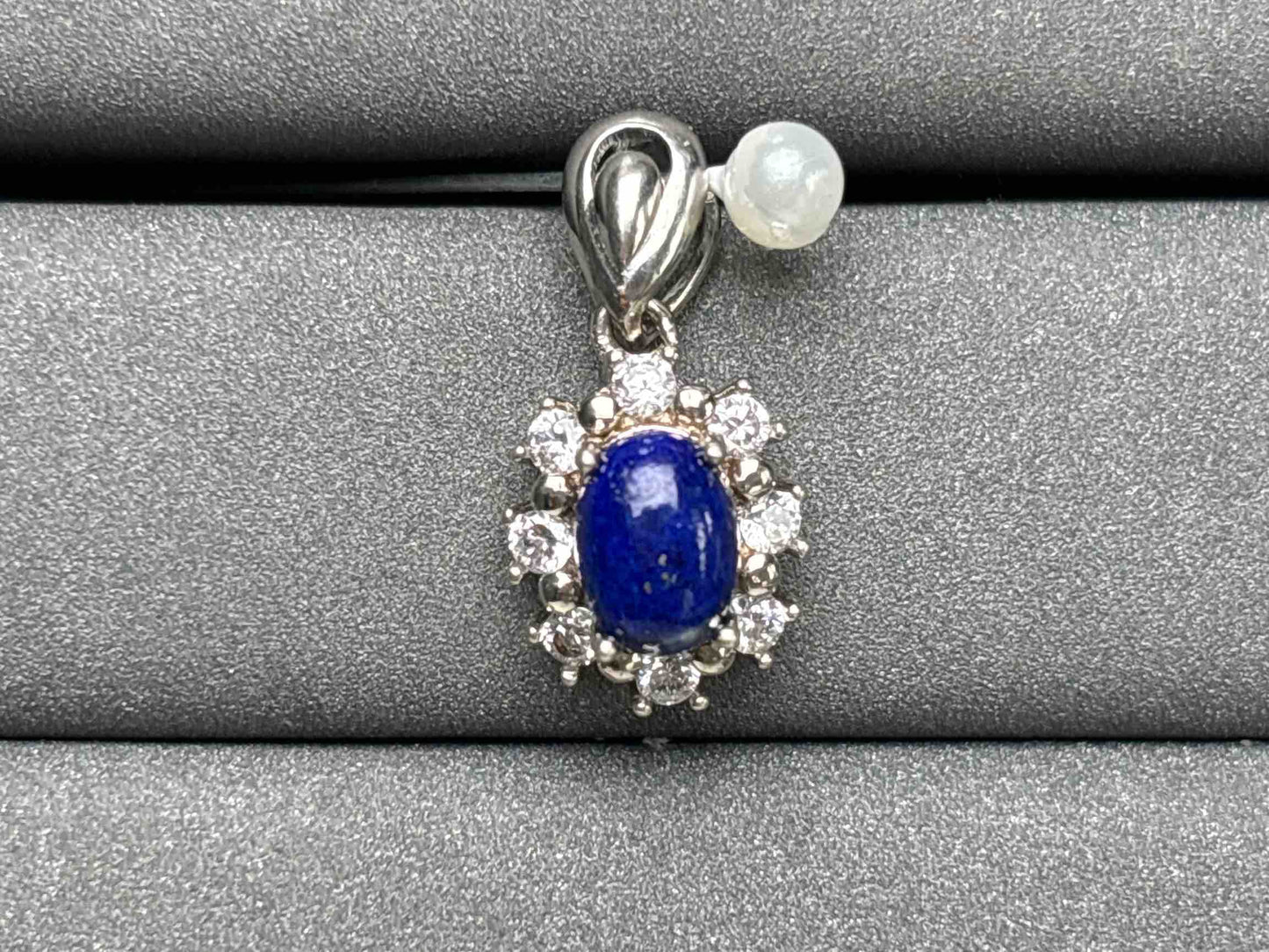 A2359 Lapis lazuli Pendant