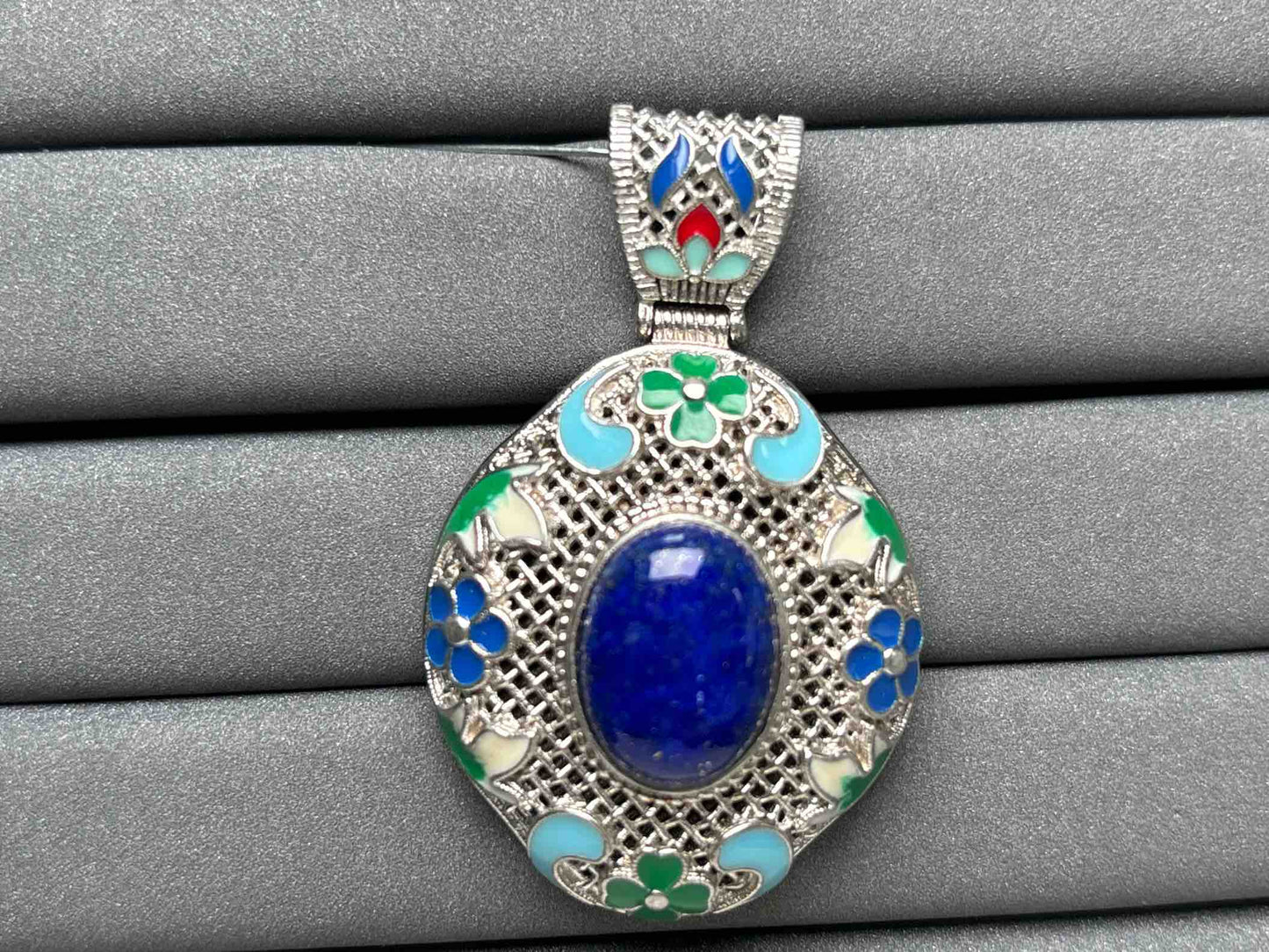 A2449 Lapis lazuli Pendant