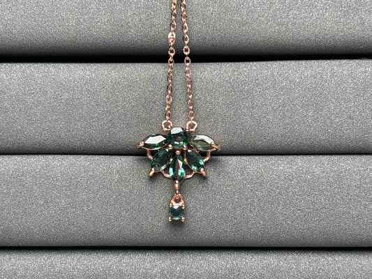 A2487 Teal Sapphire Necklace