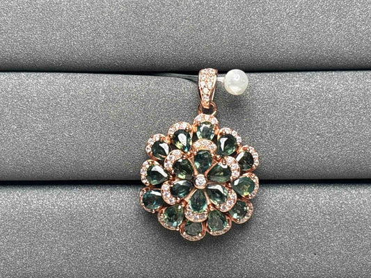 A2490 Teal Sapphire Pendant