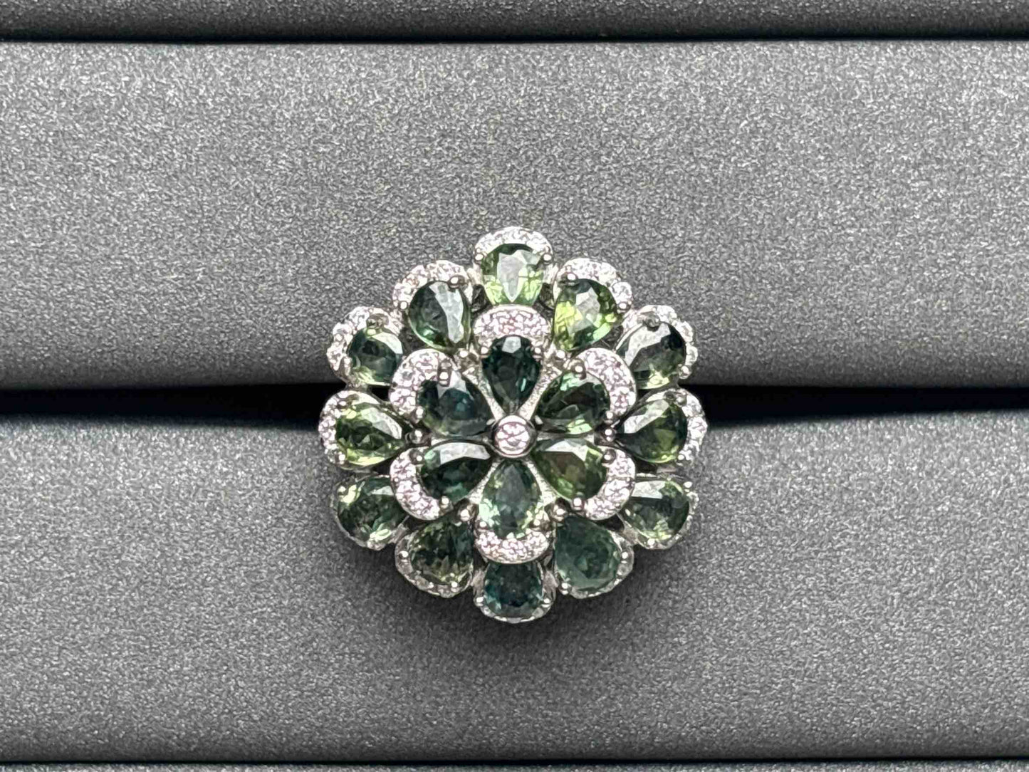 A2492 Teal Sapphire Ring