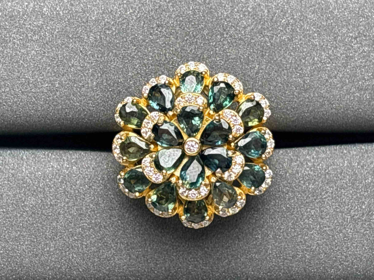 A2493 Teal Sapphire Ring