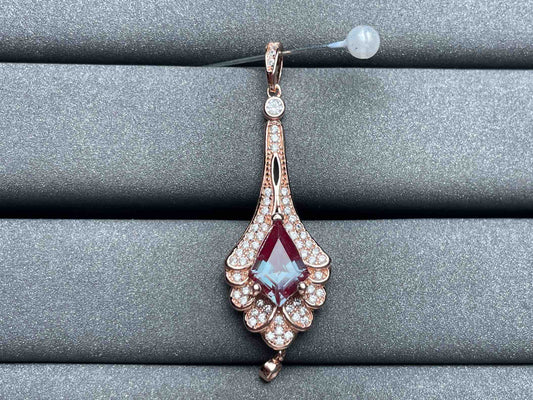 A2540 Alexandrite Pendant