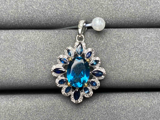 A2612 Topaz Pendant