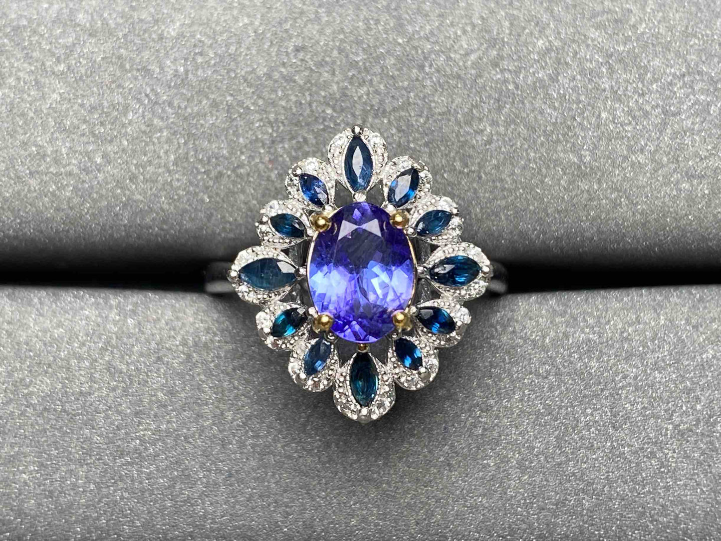 A2614 Tanzanite Ring