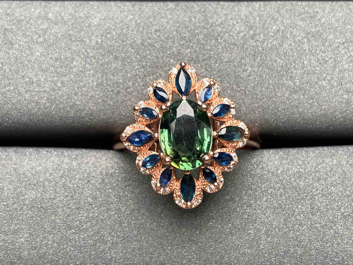 A2652 Teal Sapphire Ring