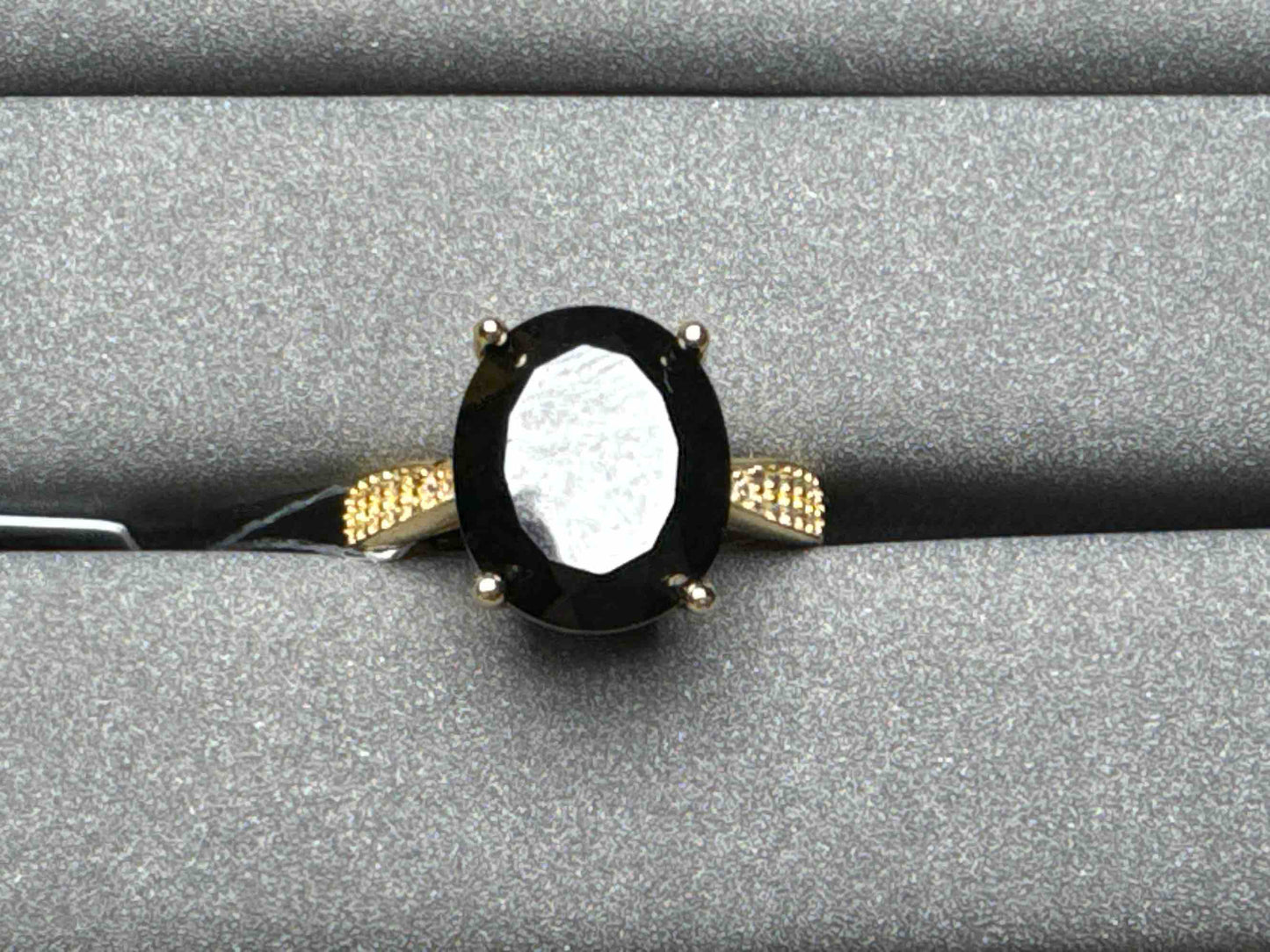 A2731 Spinel Ring