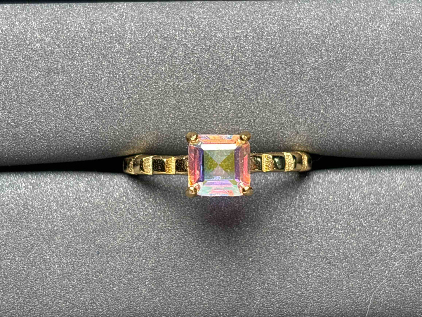 A2746 Aura Quarz Ring