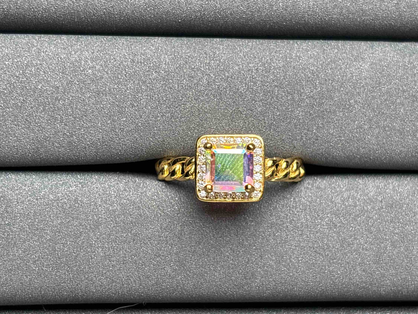 A2781 Aura Quarz Ring