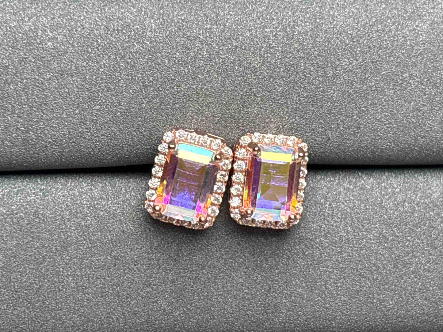 A2805 Aura Quarz Earrings