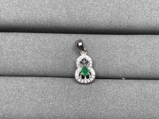 A281 Emerald Pendant