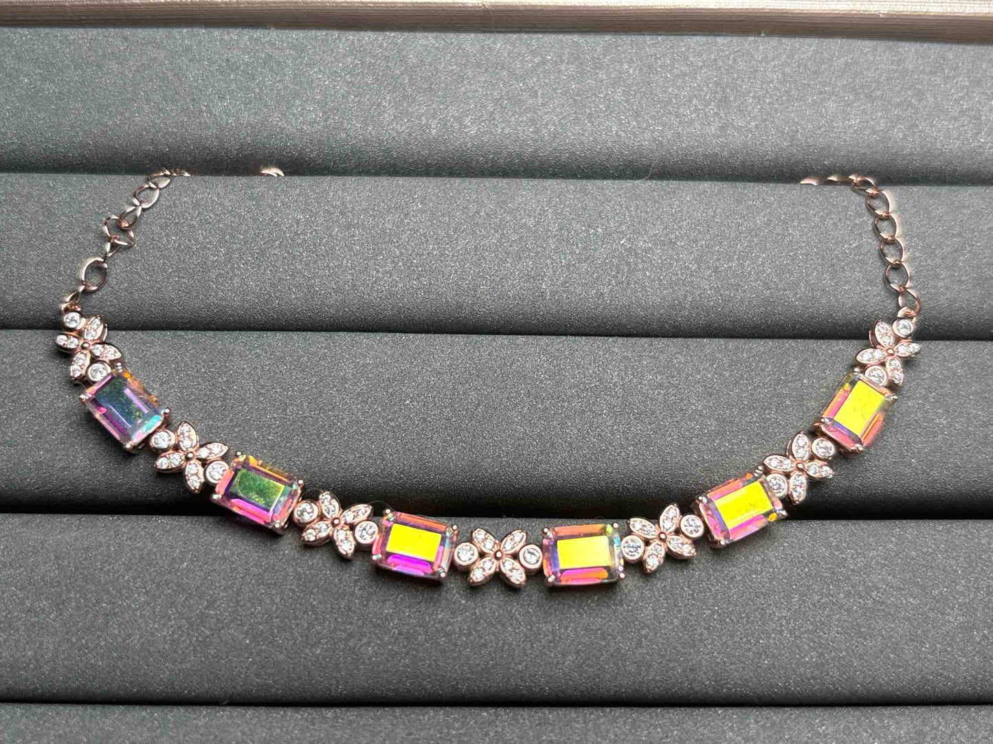 A2836 Aura Quarz Bracelet