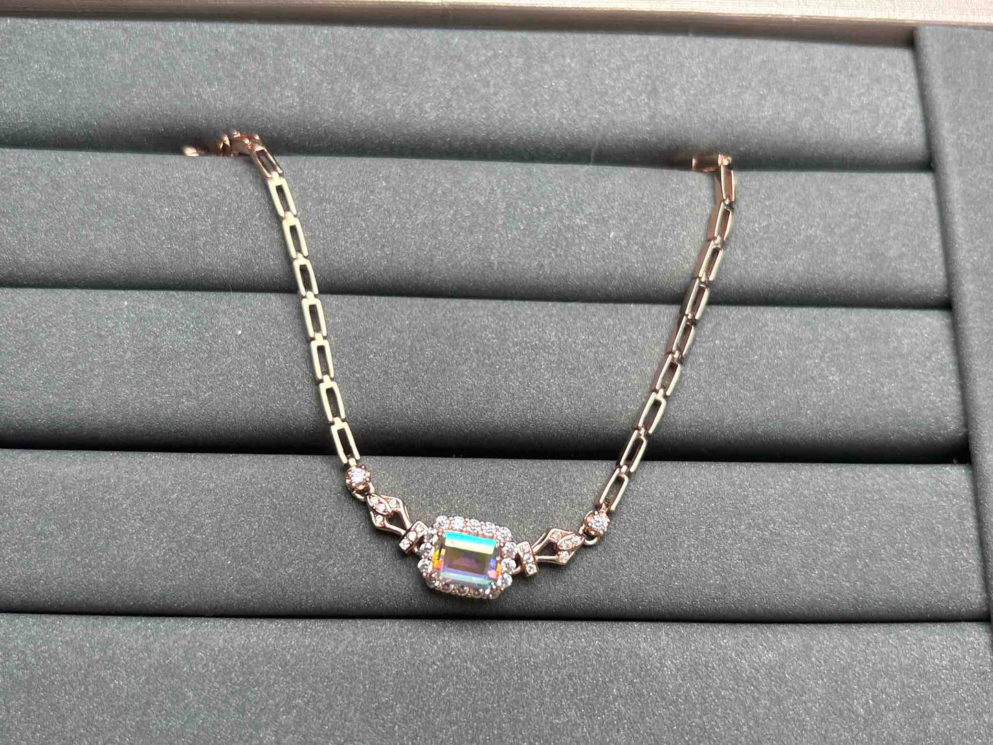 A2837 Aura Quarz Necklace
