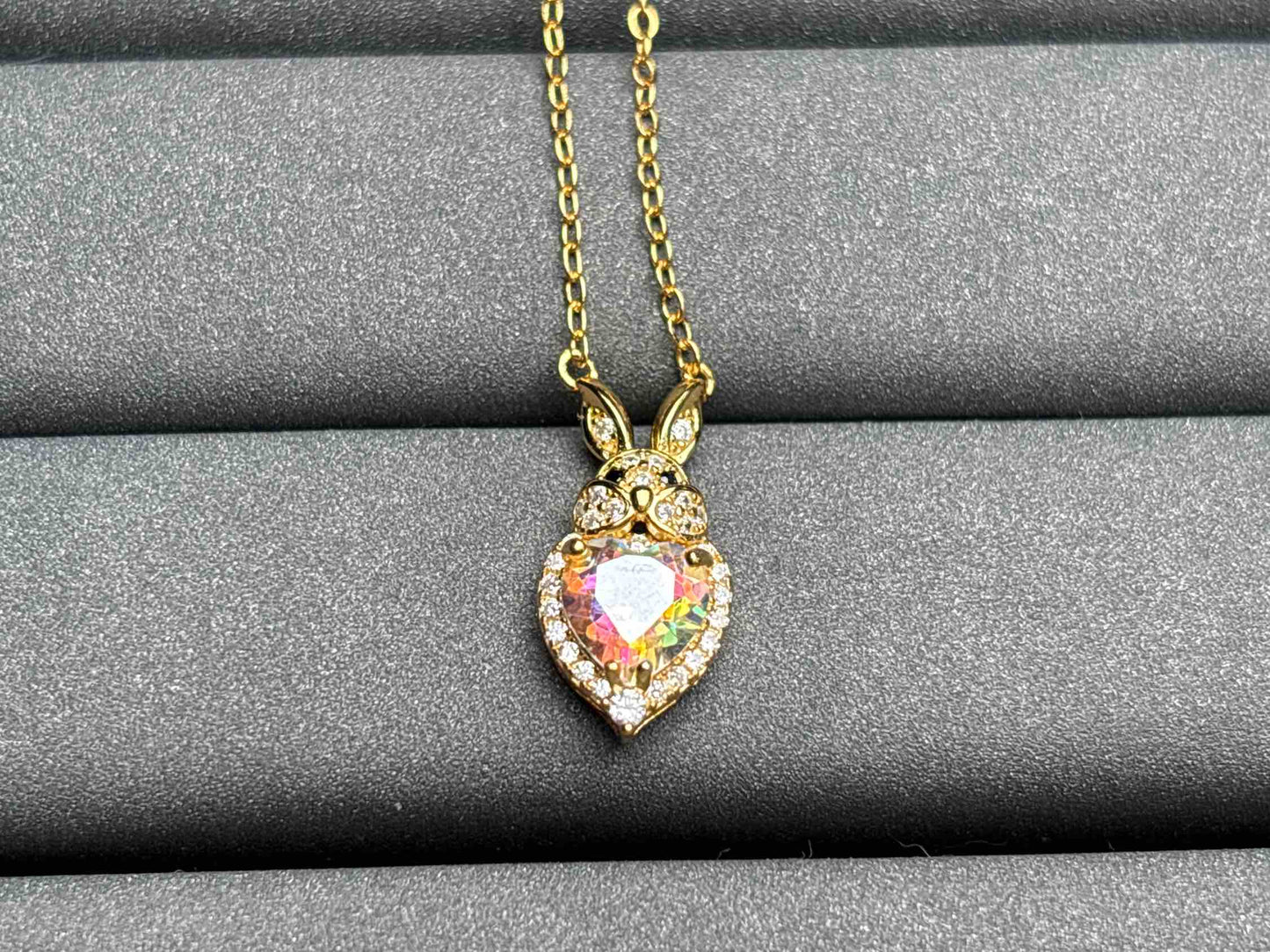 A2843 Aura Quarz Necklace