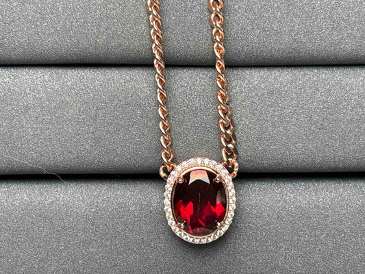 A2892 Topaz Necklace