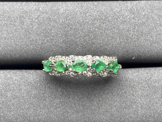A29 Emerald Ring