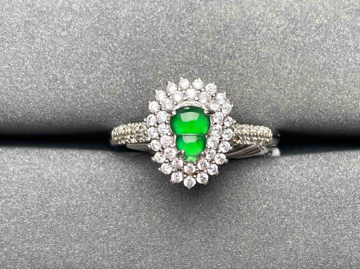 A3077 Jadeite Ring
