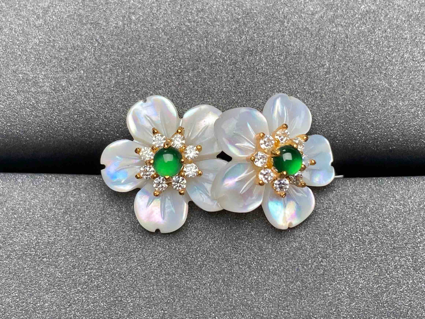 A3082 Jadeite Earrings