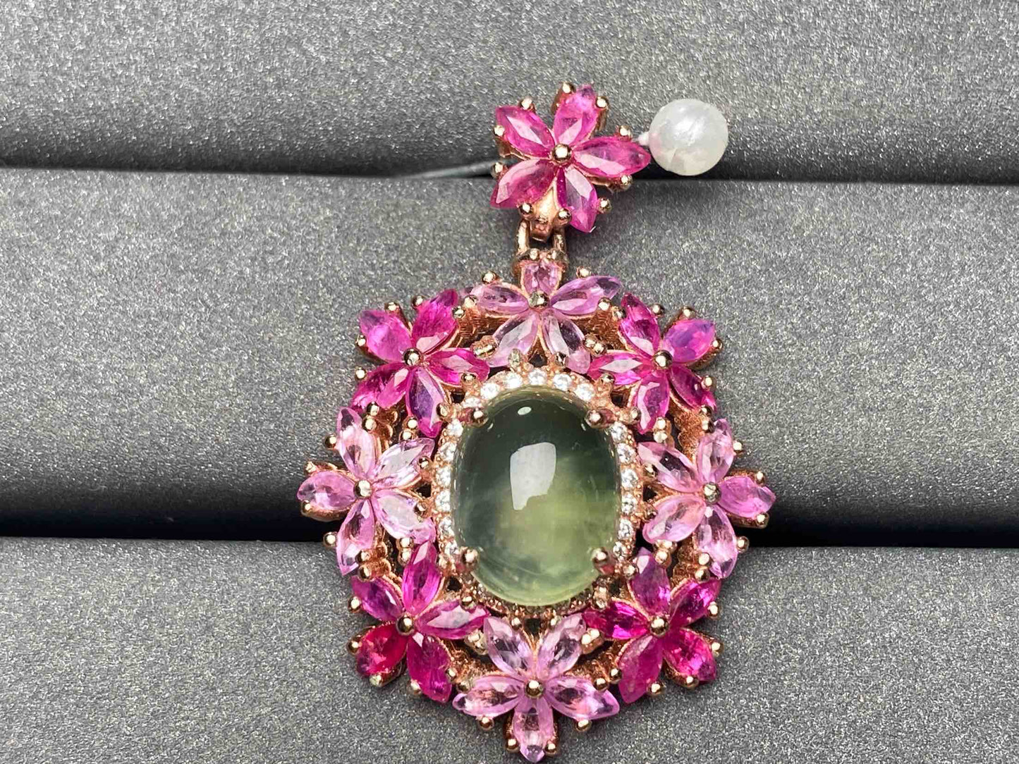 A3233 Prehnite Pendant