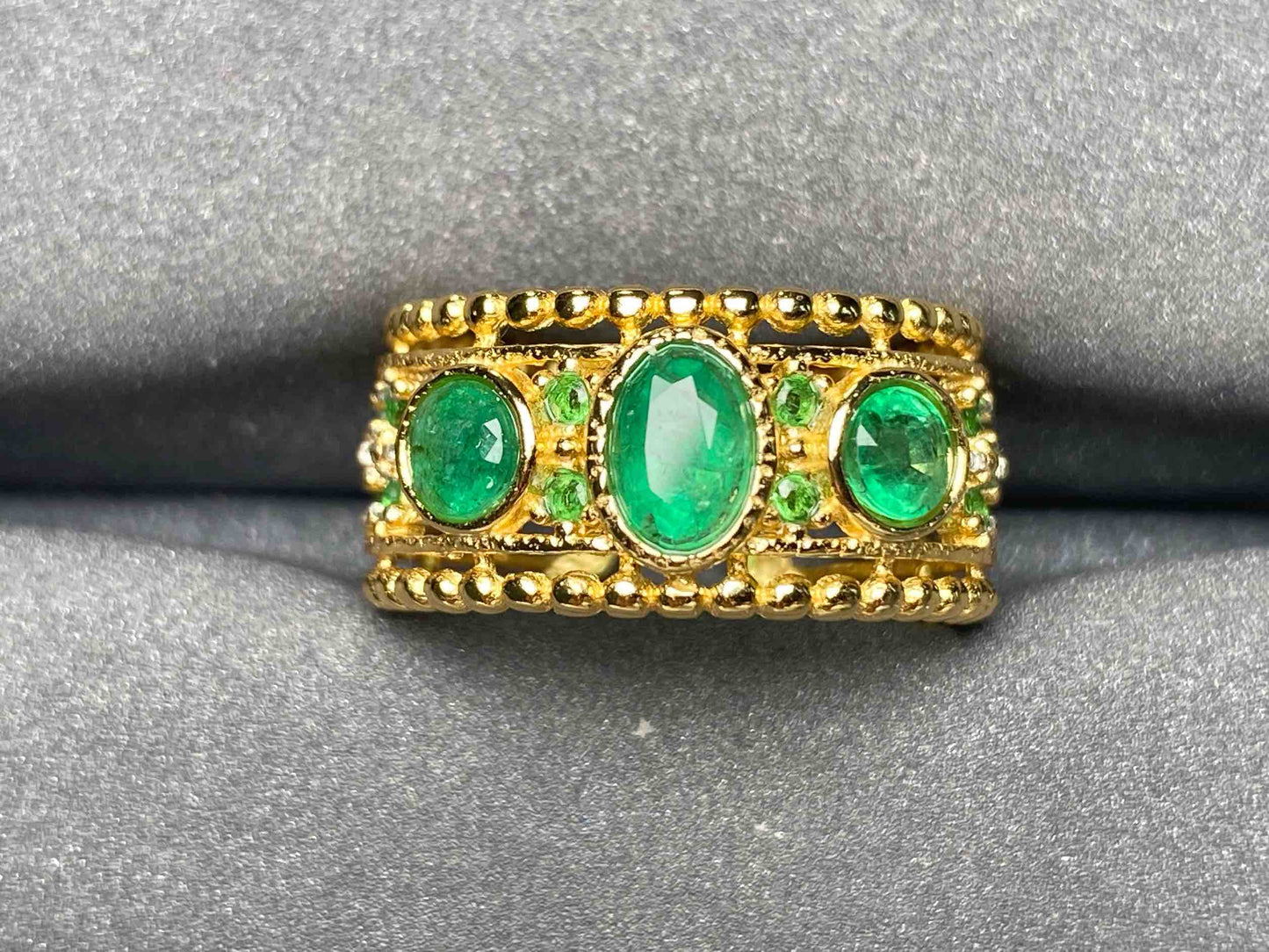 A3235 Emerald Ring