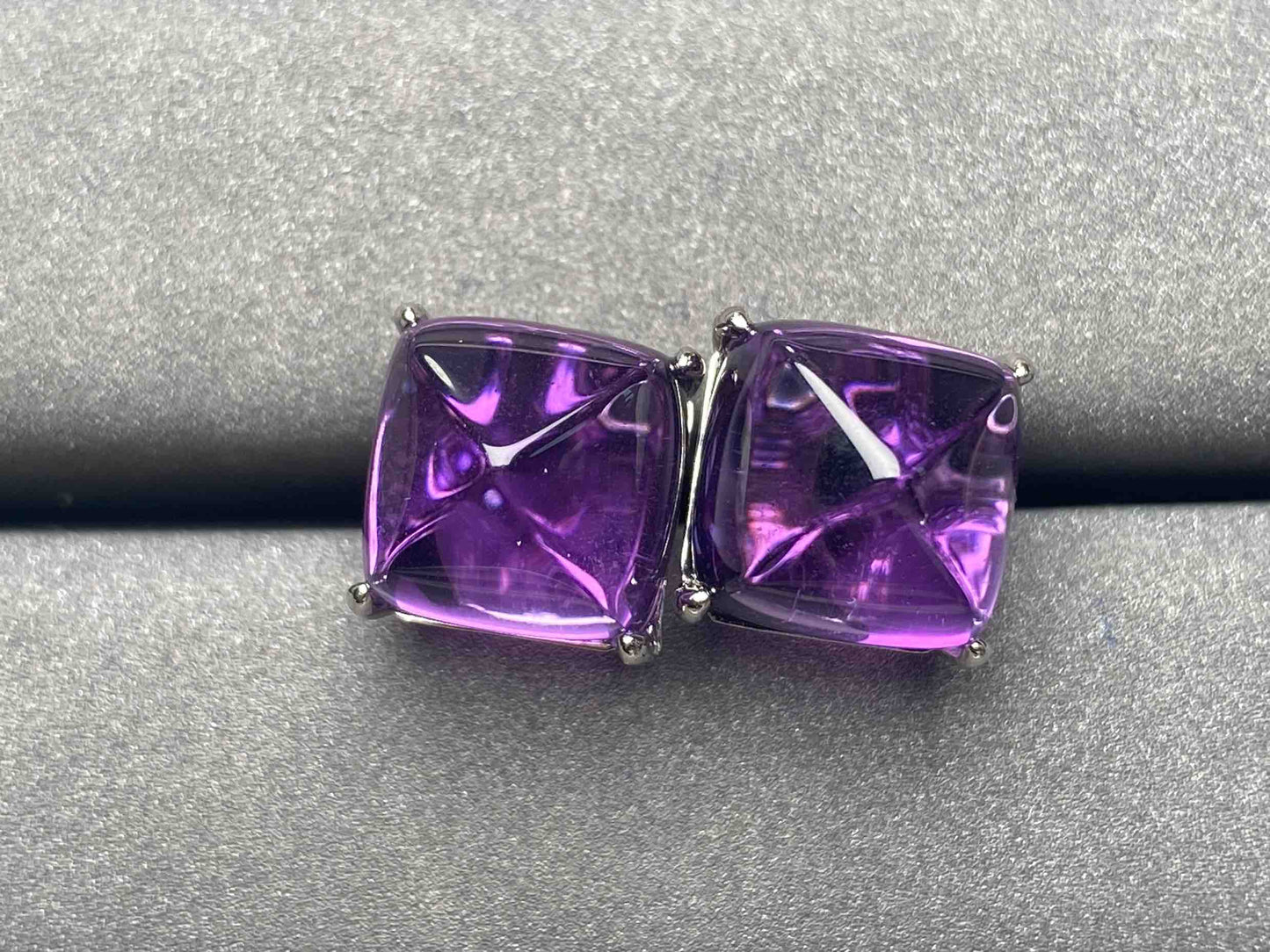 A3279 Amethyst Earrings