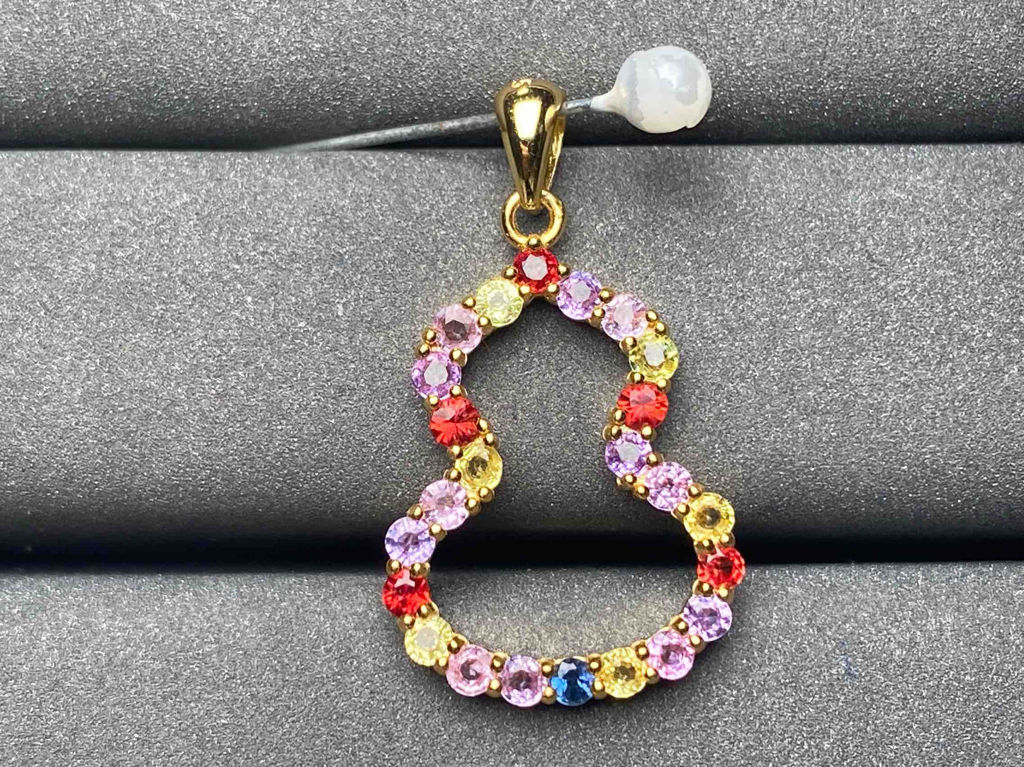 A3288 Colorful Sapphire Pendant