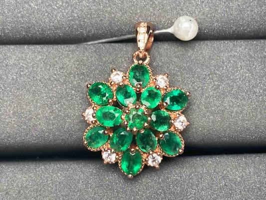 A3338 Emerald Pendant