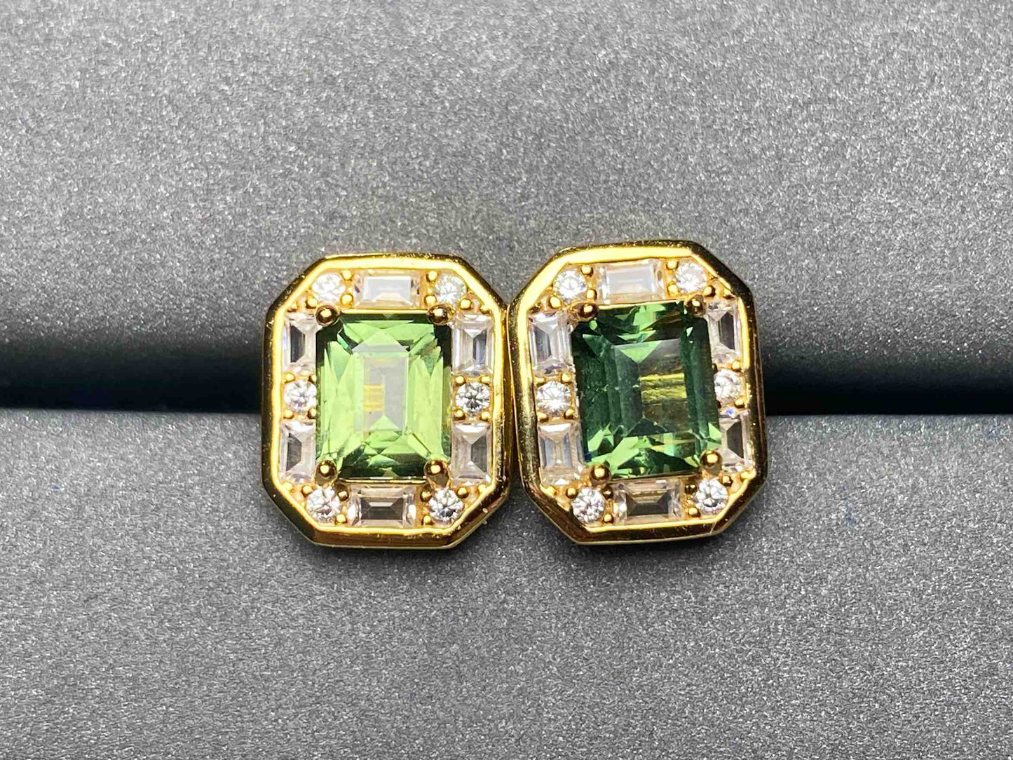 A3447 Green apatite Earrings
